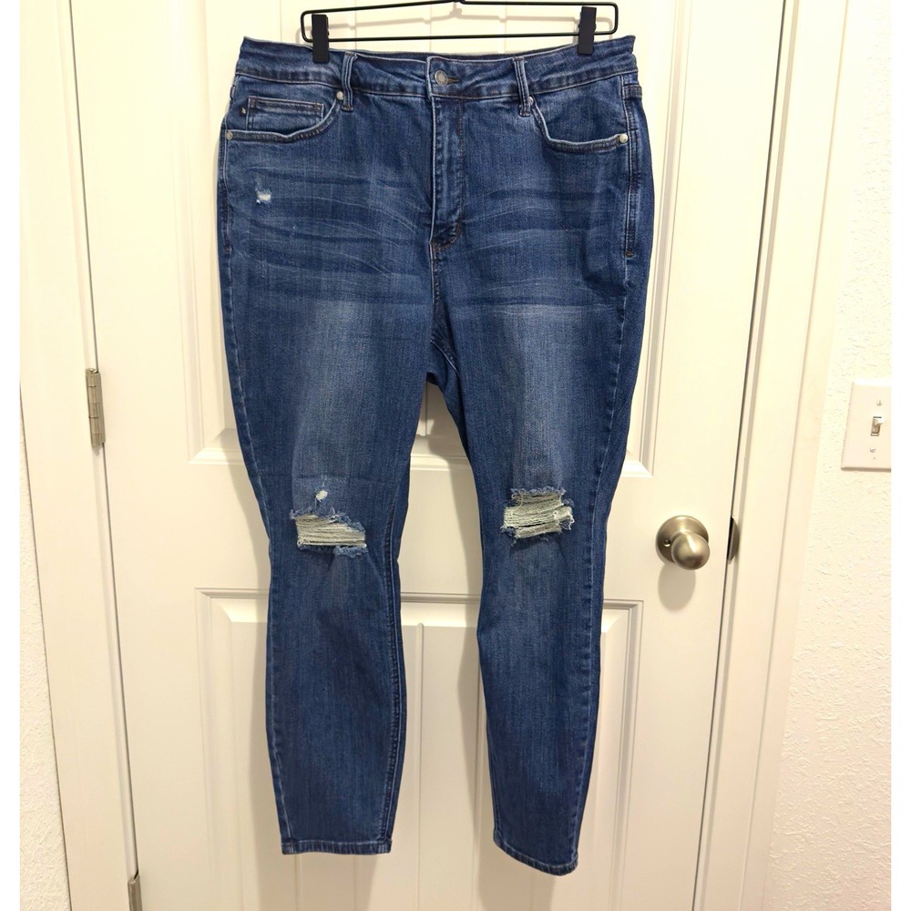 Judy Blue Women's Skinny Jeans Medium Wash Blue Denim Distressed Stretch 20W